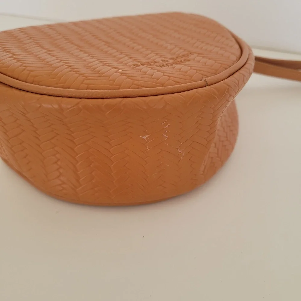 Bath & Body Works Coconut Cosmetic Bag Brown Faux Leather Wristlet Pouch Novelty